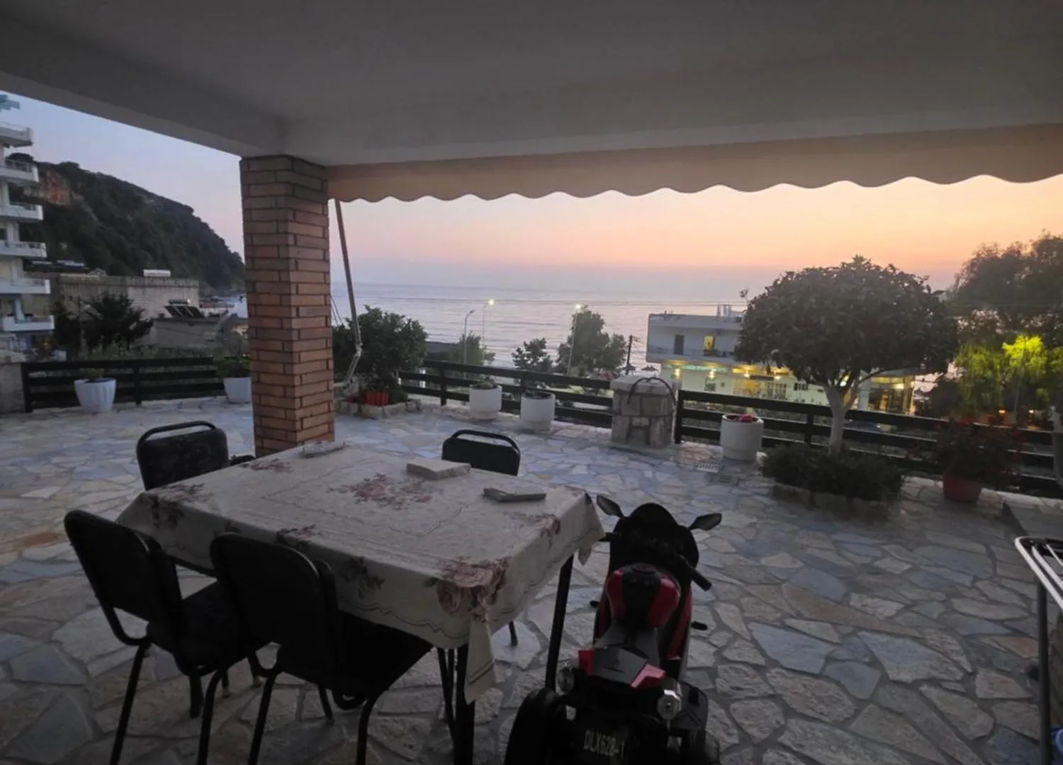 Daire Beachfront Himarë